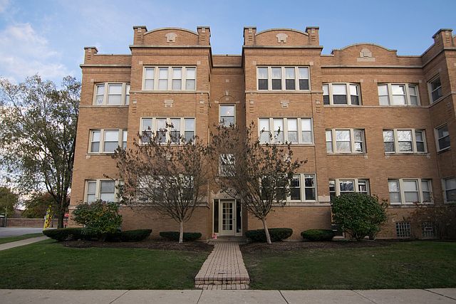 1st image of 4055 N Southport Ave #3