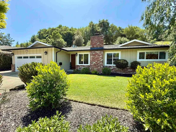 16990 Grovenor Dr, Castro Valley, CA 94546