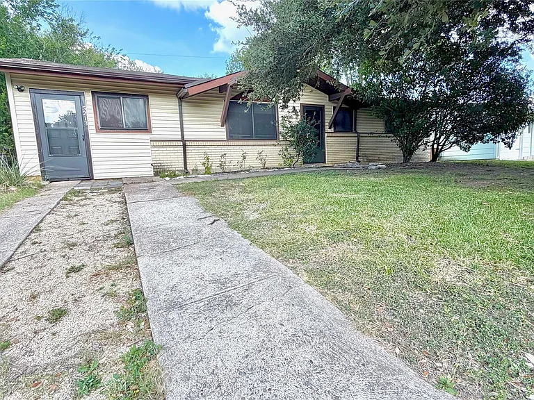 5213 Halmark Dr — Photo 29