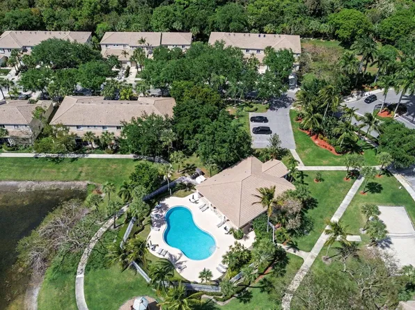 4583 Palmbrooke Circle, West Palm Beach, FL 33417