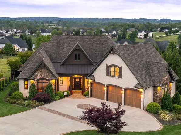 1415 Lake Manor Dr, Forest, VA 24551