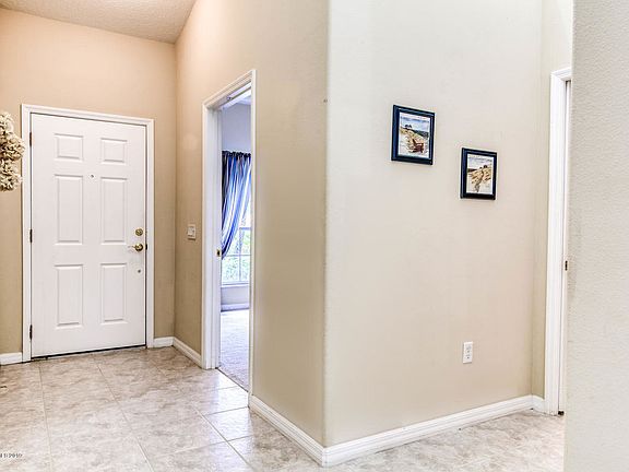 3rd image of 2740 Camberly Cir