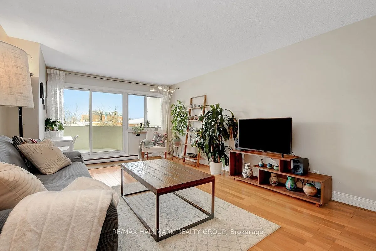 40 Landry St — Photo 3