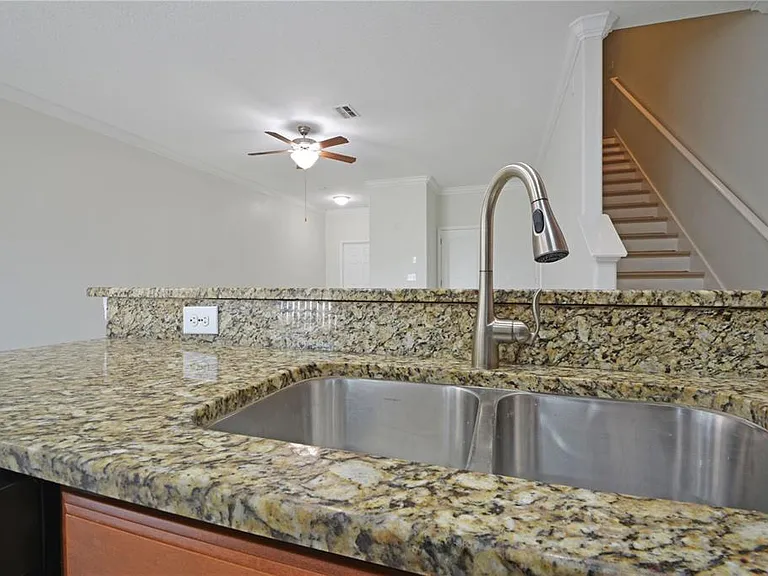 11925 Greengate Dr — Photo 15