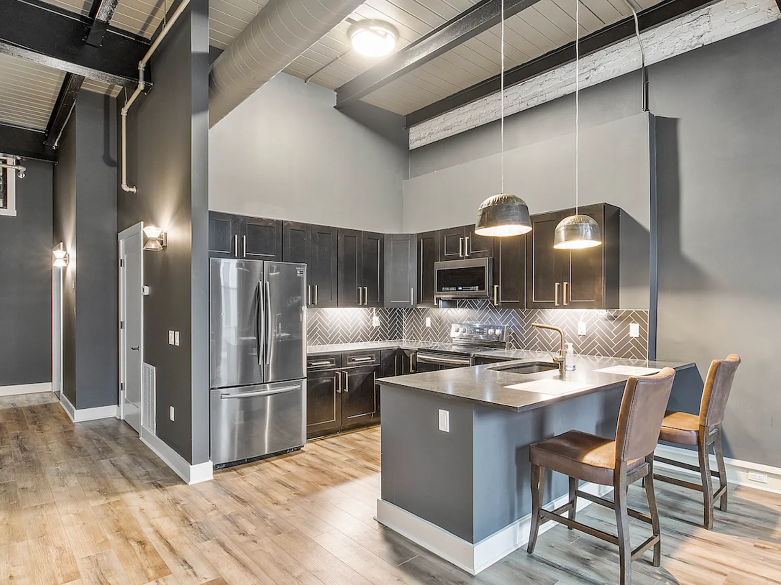 2 bed, 1446 sqft, $2,450 — Photo 3