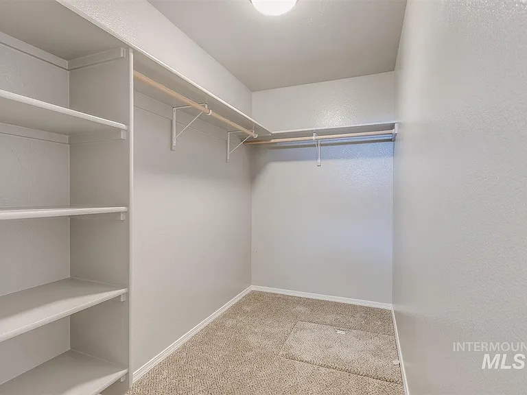 6761 S Birch Creek Ave — Photo 5