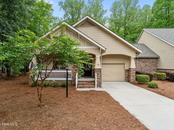 150 Lamplighter Village Drive, Pinehurst, NC 28374