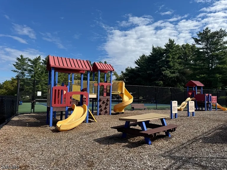 4 Woodward Ln — Photo 26