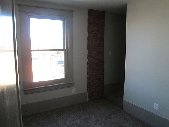 3rd image of 2742 N 48th St APT 10