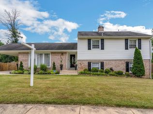 12636 Darlenen St, Upper Marlboro, MD 20774