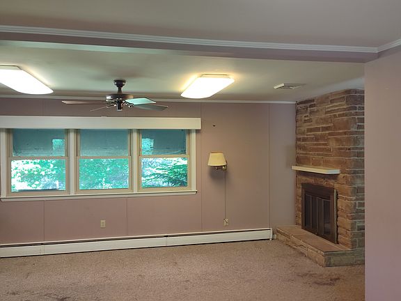 3rd image of 204 Mount Tabor Rd