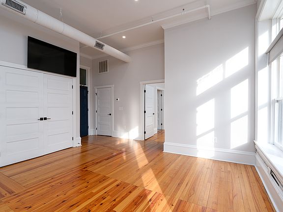 5th image of 52 Union St S #11556252