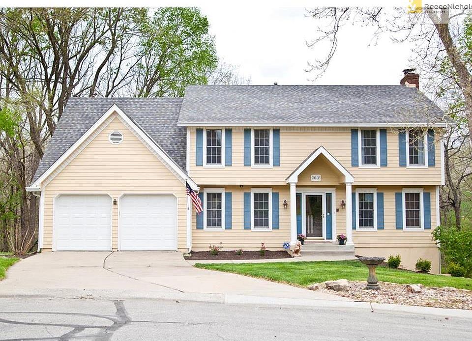 1st image of 2601 NW Stonecrest Ct