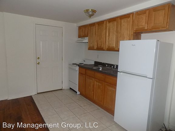 3rd image of 712 Saint Paul St APT 02