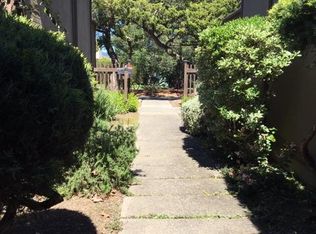 20 Knolls Ln, Santa Rosa, CA 95405