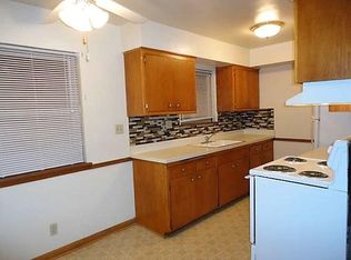 3553 S 76th St APT 2, Milwaukee, WI 53220