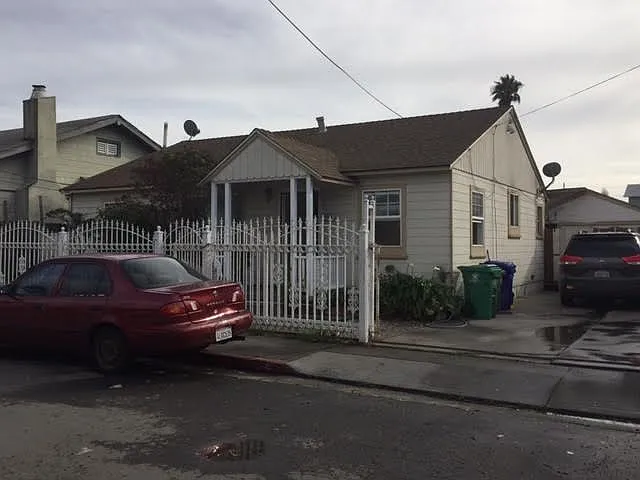 2116 Grant Ave photo 1