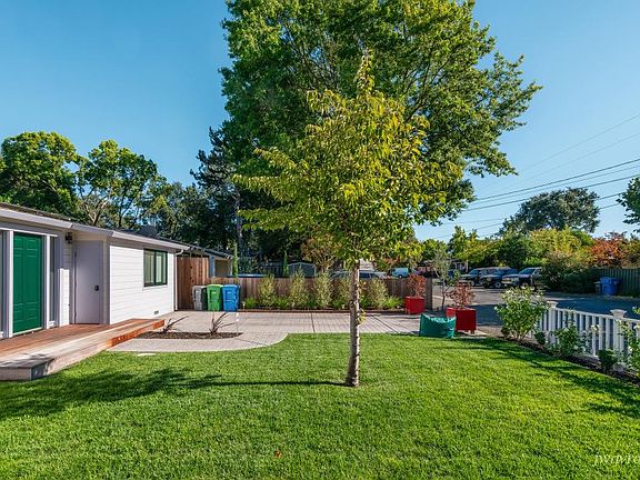 5th image of 19035A Railroad Ave #19035
