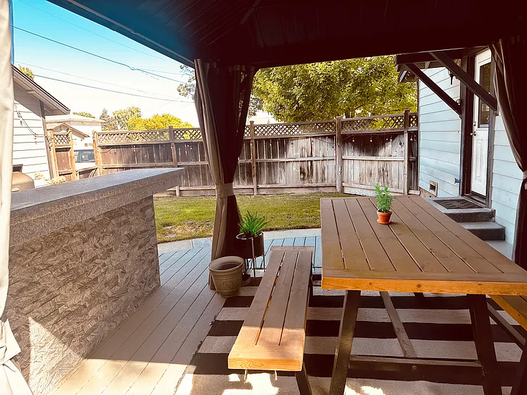 332 Quiet St — Photo 1