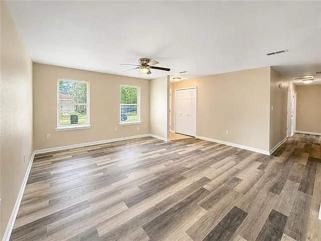 4011 Parkbrook Dr — Photo 3