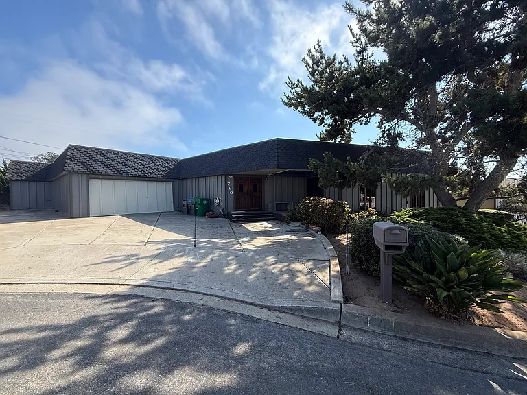 Sierra Ct — Photo 7
