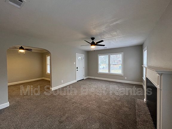 3rd image of 610 E Frank Ave