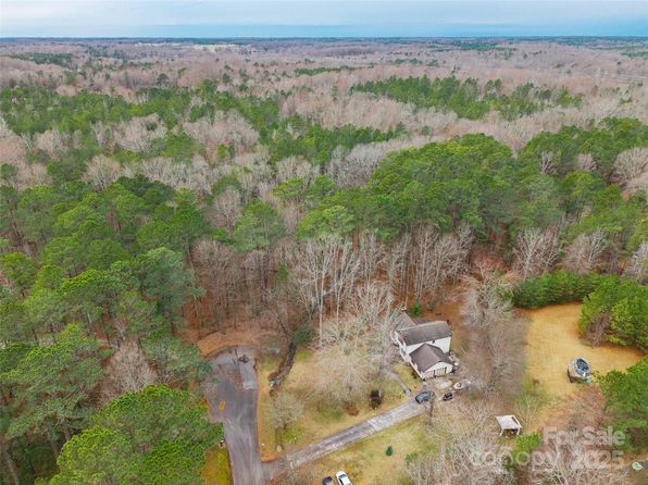 1307 Woodrun Ct, Rock Hill, SC 29732