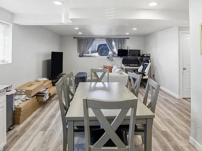 3306 N Fairfield Rd — Photo 5