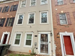 836 Hr Dr SE, Washington, DC 20032