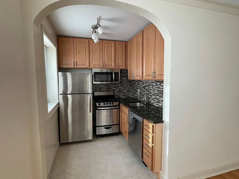 1824 N Lincoln Park W #208 — Photo 18
