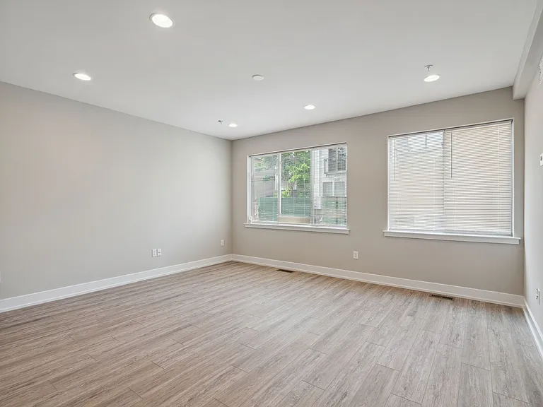 2612 Annin St #2 — Photo 17