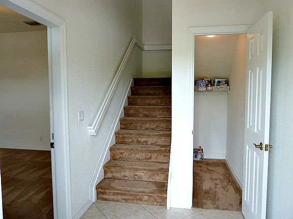 Foyer/Entrance to Townhouse