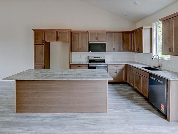 5th image of 631 N 62nd St