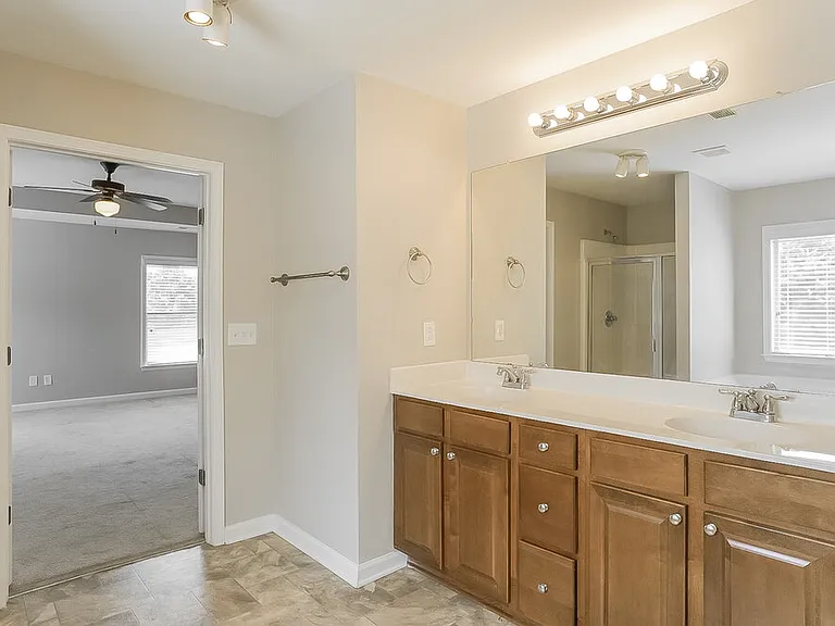 3253 Willow Meadow Ln — Photo 11
