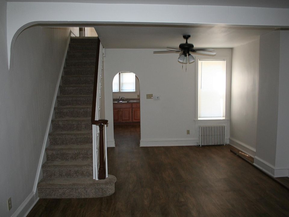 1st image of 224 N Gray Ave
