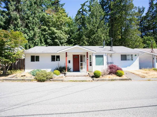4604 Hammond Bay Rd #7, Nanaimo, BC V9T 5B1