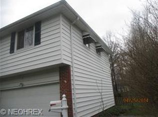 370 Royal Oak Blvd, Richmond Heights, OH 44143