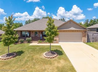 136 Stone Dr, Roland, OK 74954