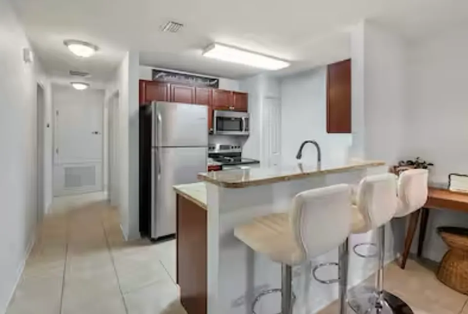 37 Sunnyside Dr
