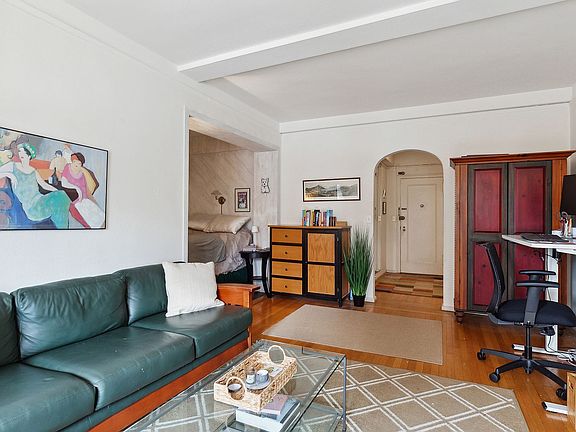 3rd image of 59 W 12th St APT 12F