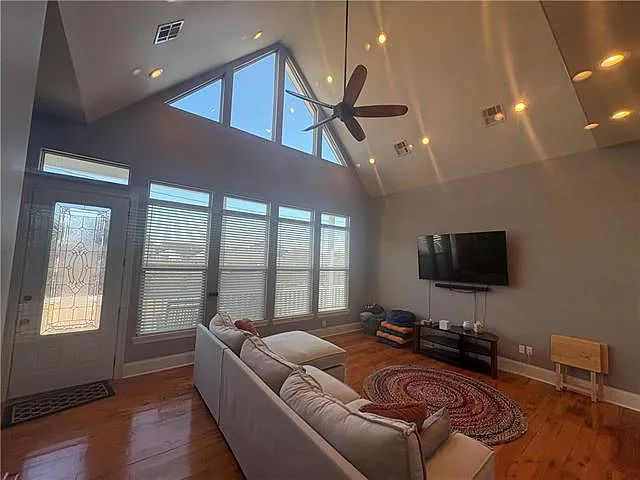 1529 Schnell Dr — Photo 13