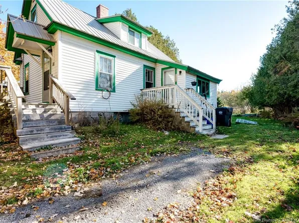 88 Dutch Point Rd, Hampton, NB E5N 5Y8