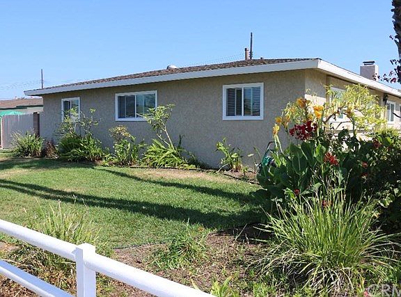 3rd image of 422 S Danbrook Dr
