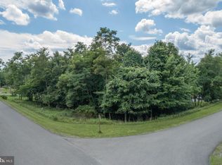 61 Mountaintop Rd, Mc Henry, MD 21541