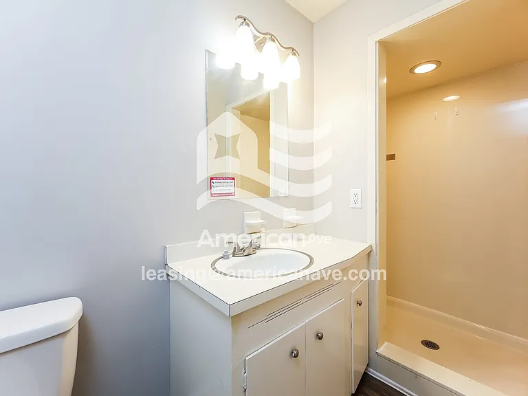 6244_010_main_bathroom_13911607.jpg