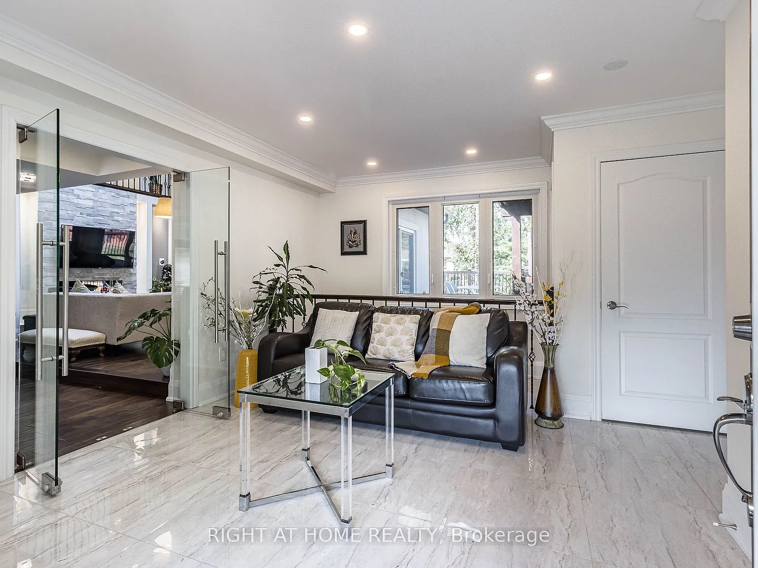 4 bed, $4,800 — Photo 3