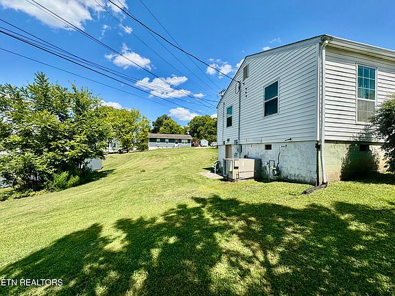 5th image of 108 James Ave