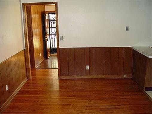 4th image of 5630 Laurel Ave