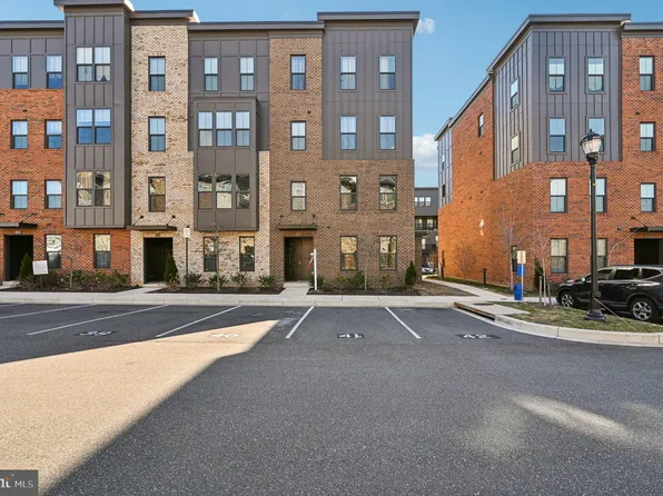 10121 Seattle Slew Ln #11, Laurel, MD 20723
