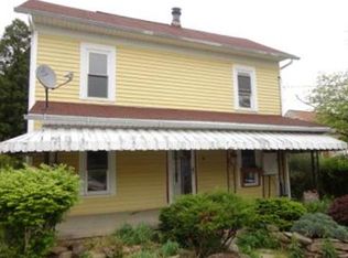 205 Charles St, Newport, OH 45768